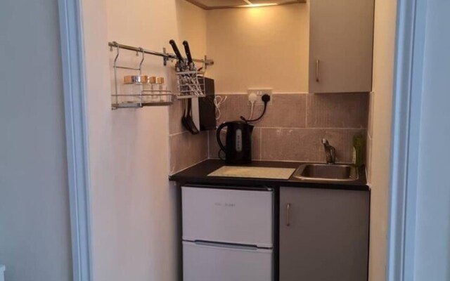 Stunning Studio in Reading Town Centre