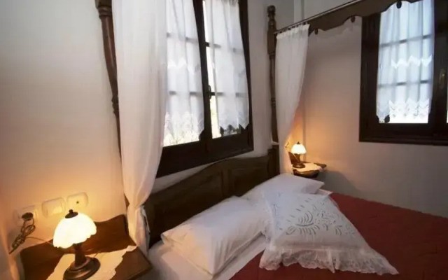 Villa Exohi Traditional House