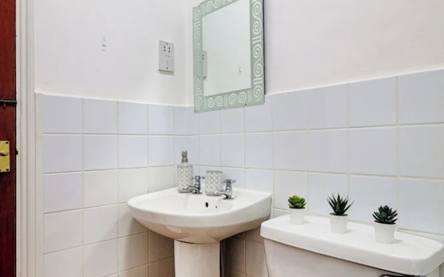 Elegant 1BR Retreat in Soho & Fitzrovia