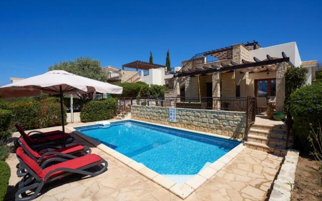 3 bedroom Villa Madelini with private pool, Aphrodite Hills Resort