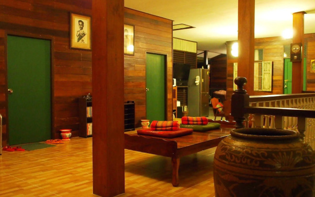 Chommuang Guest House