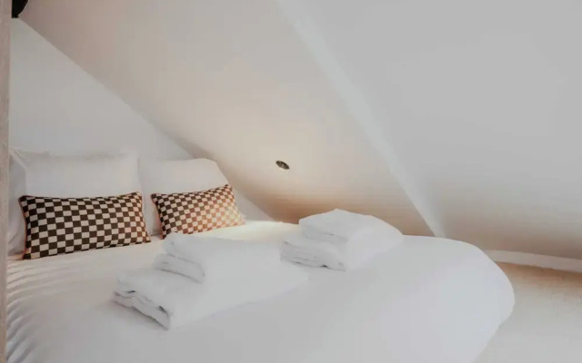 Charming and Intimate Apartment - 2br/3p - Louvre