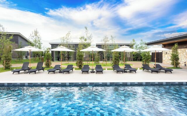 AWAUMI Fujikawaguchiko Resort