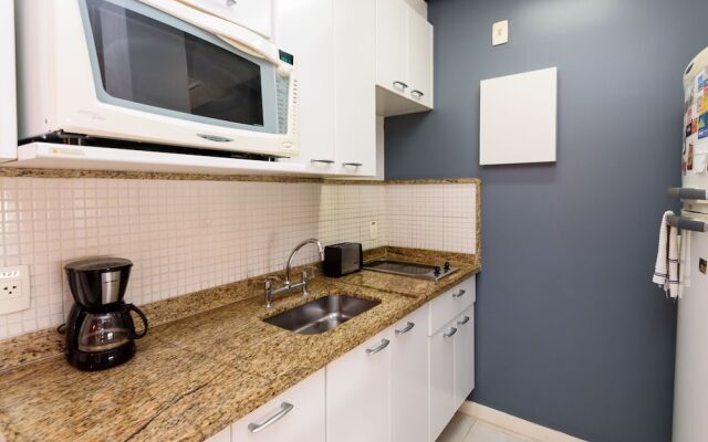 Omar do Rio - Apartamento SB808