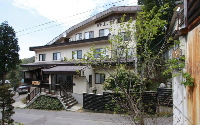 Nozawaonsen Azegamikan