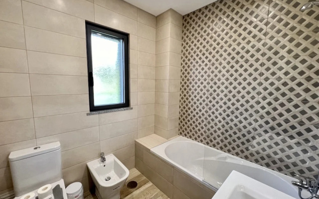 Quarteira Modern by Homing