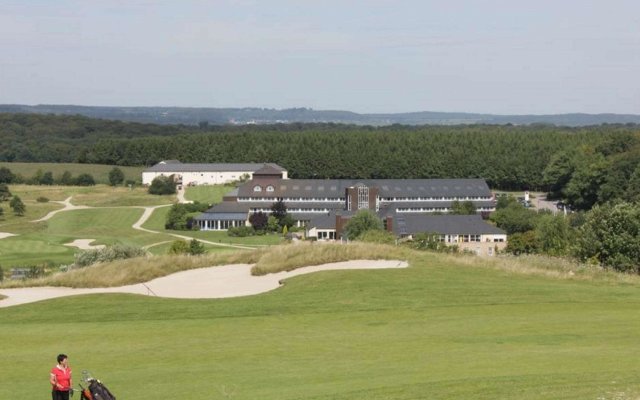Hotel Mercure Luxembourg Kikuoka Golf & Spa