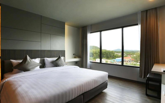 TR Rock Hill Hotel