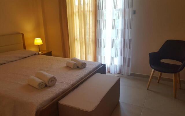 Paleo Inn Hotel