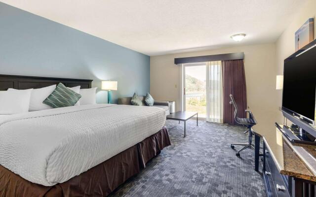 Ogunquit River Inn & Suites