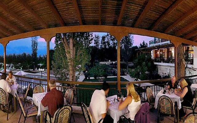 Irinna Hotel