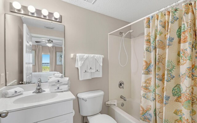 Windemere 908 with Pool Side Cabana