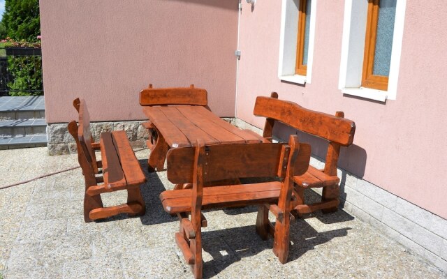 Beautiful Holiday Home In The Erzgebirge Sea Level 900 M With Large Well Kept Garden