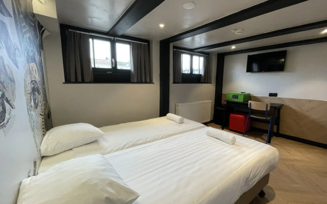 Heart Of Amsterdam - Hostel