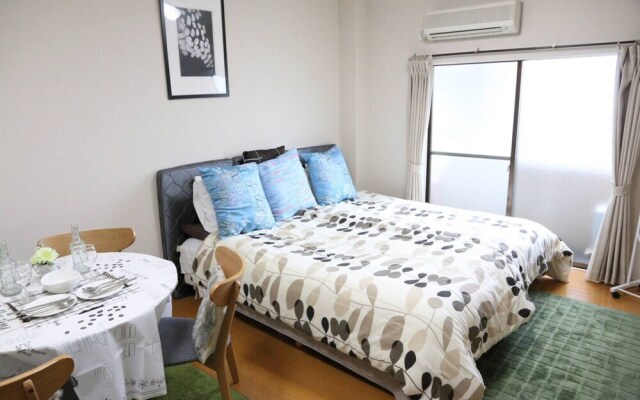 Sun Heights Horikawa 205