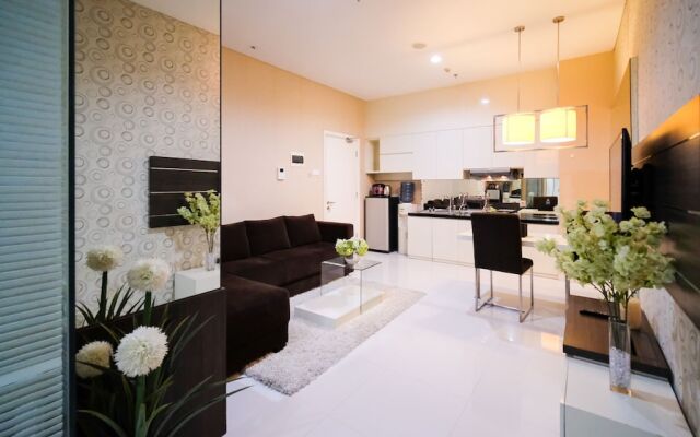 Best Location And Tidy 2Br Apartment At Trillium Residence