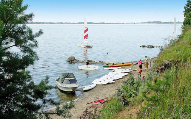 Apartment house, Lütow