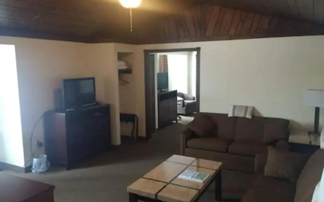 Candlestone Resort