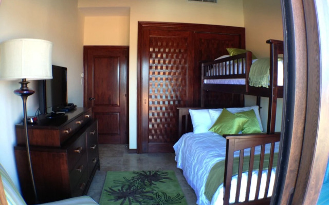 Ocean View Home RO005