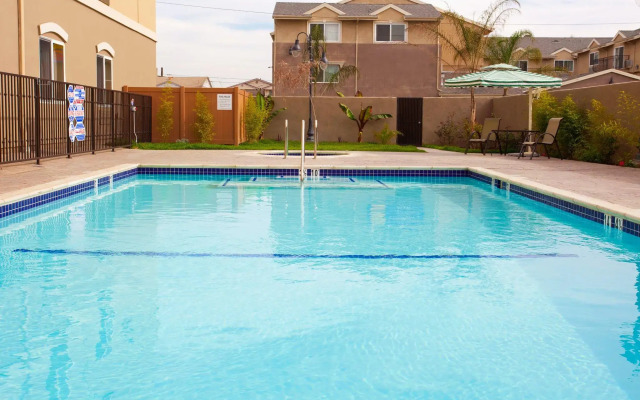 Holiday Inn Express Los Angeles Airport Hawthorne by IHG