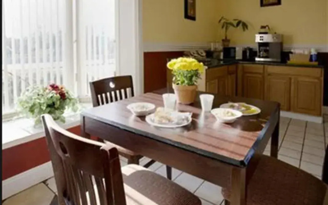 Americas Best Value Inn Huntsville