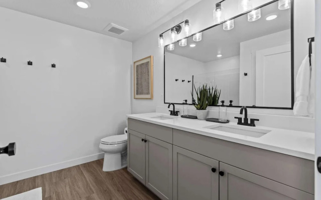 Terra Vista Stay for 8