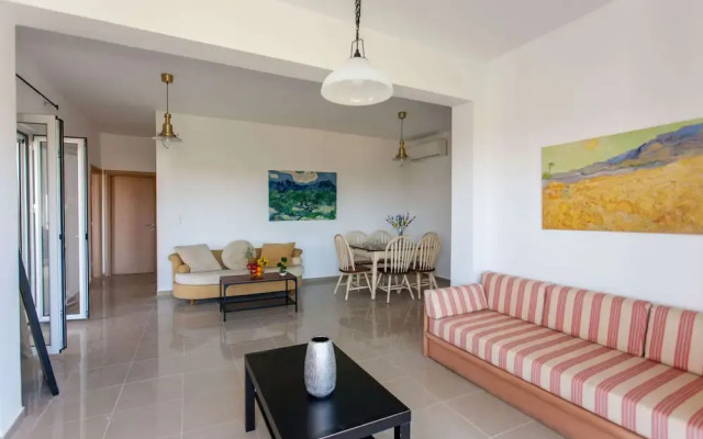 Hillside Seaview Apartment
