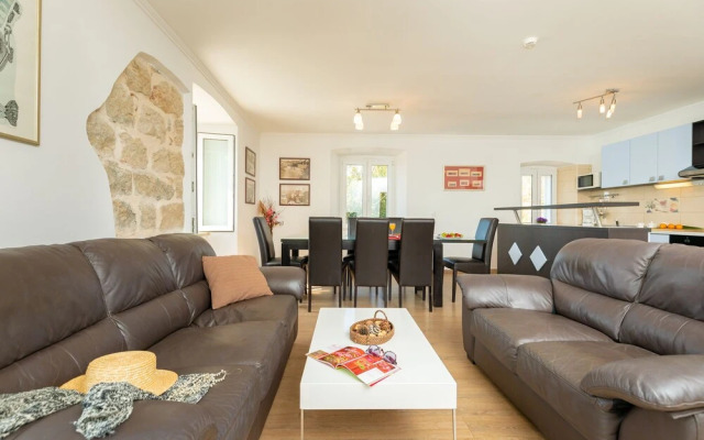 Hedera Estate, Hedera A59