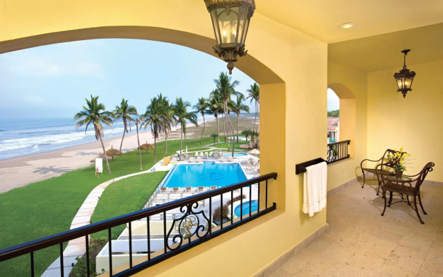 Las Villas Hotel & Golf by Estrella del Mar