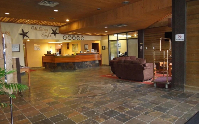 Walking Eagle Inn & Lodge