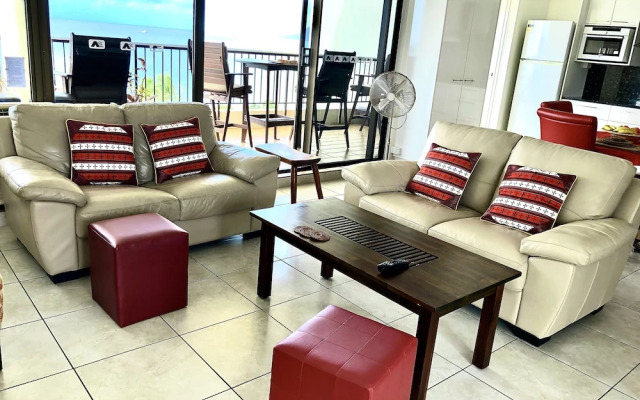 Cairns Apartment Esplanade Ocean Views