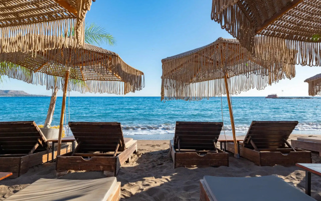 Aquarius Beach Hotel