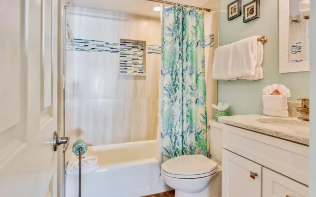 Emerald Isle 401 Fully Updated/beach Front/amazing View!