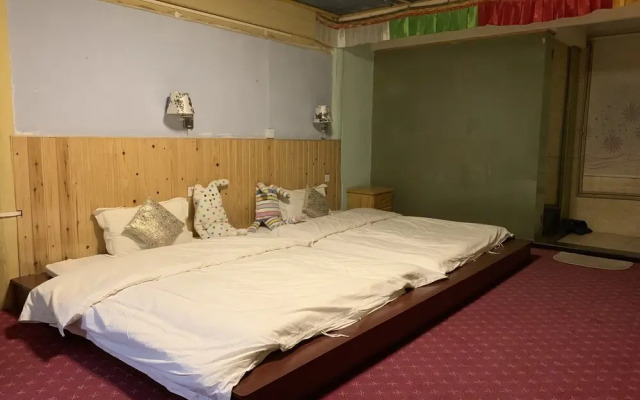 Yuqiao Courtyard Hotel