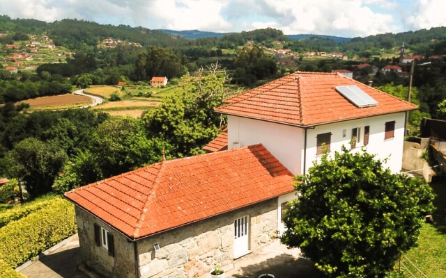 Casa Outeiro 99 Paredes de Coura