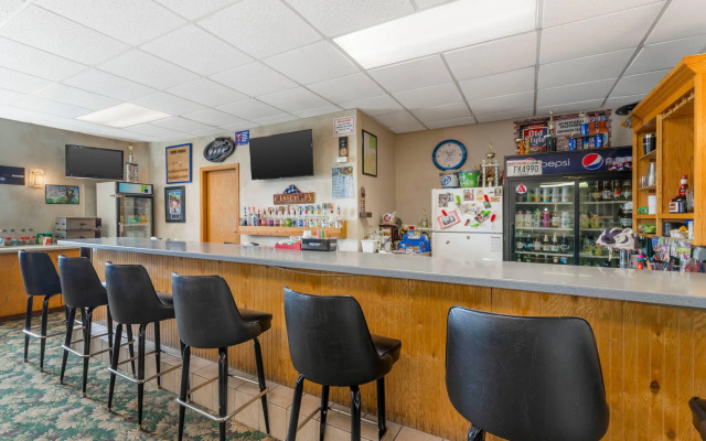 Quality Inn Mauston I-90