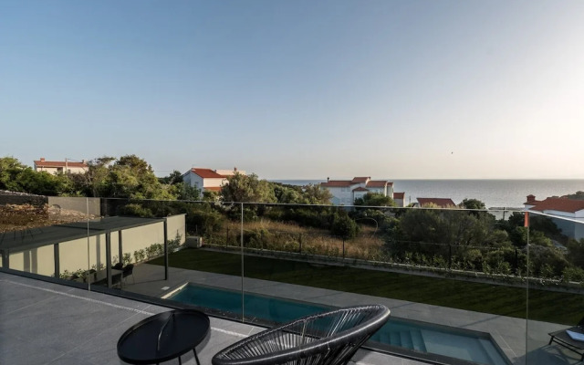 Villa Aria