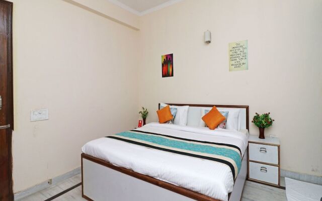 OYO 10669 Hotel Comfort Stay Inn