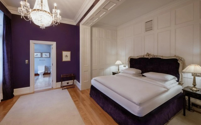 Schlosshotel Berlin By Patrick Hellmann