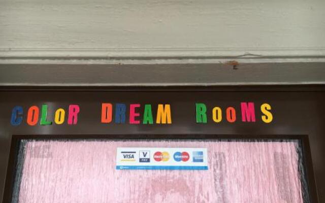 Homestay Color Dream Rooms