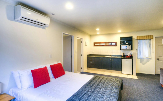 Claremonte Motor Lodge