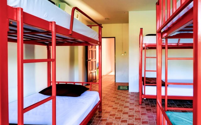 Fan Dee Hostel