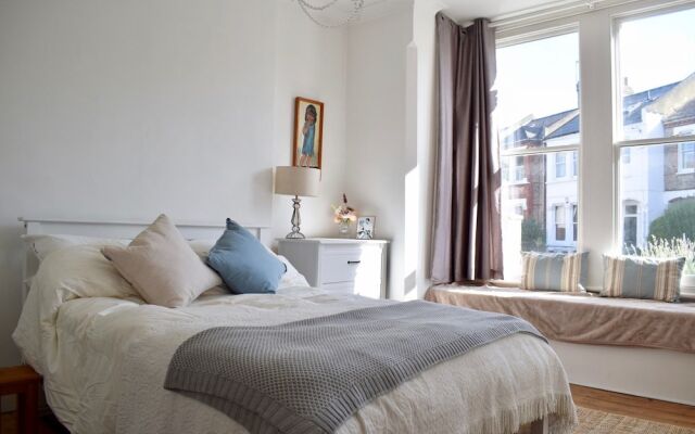Stunning 1 Bedroom Apartment in South London