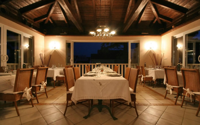 Abalone Hotel