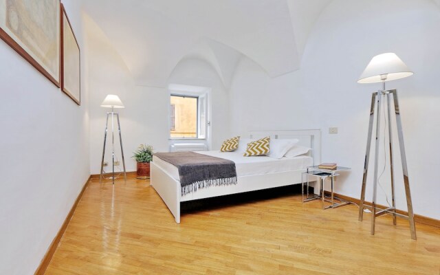 Clementina Charme - My Extra Home