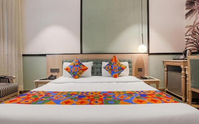 Fabhotel Heaven In