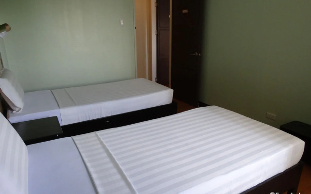 RueMango Apartelle and Suites