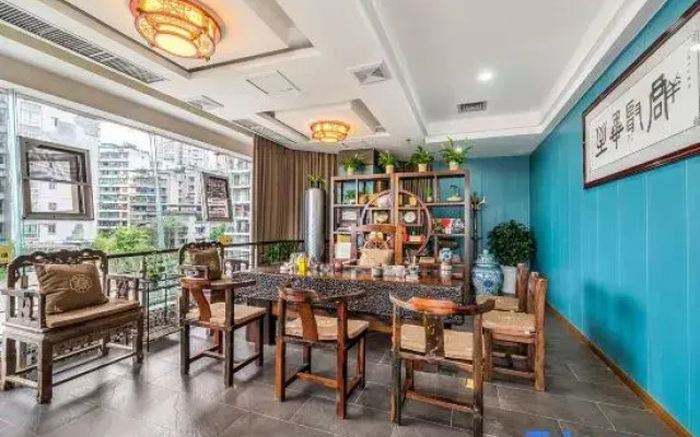 Three Gorges Feng Hotel (Zhongxian Guoyuan Road)