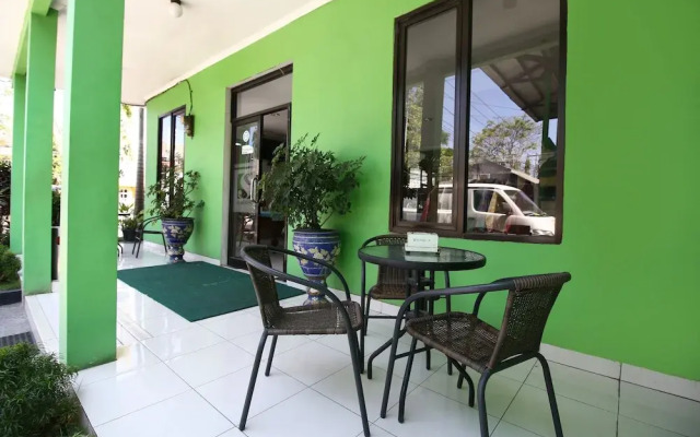 Airy Otista 267 Garut