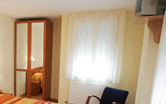 Hostal Hispanico II